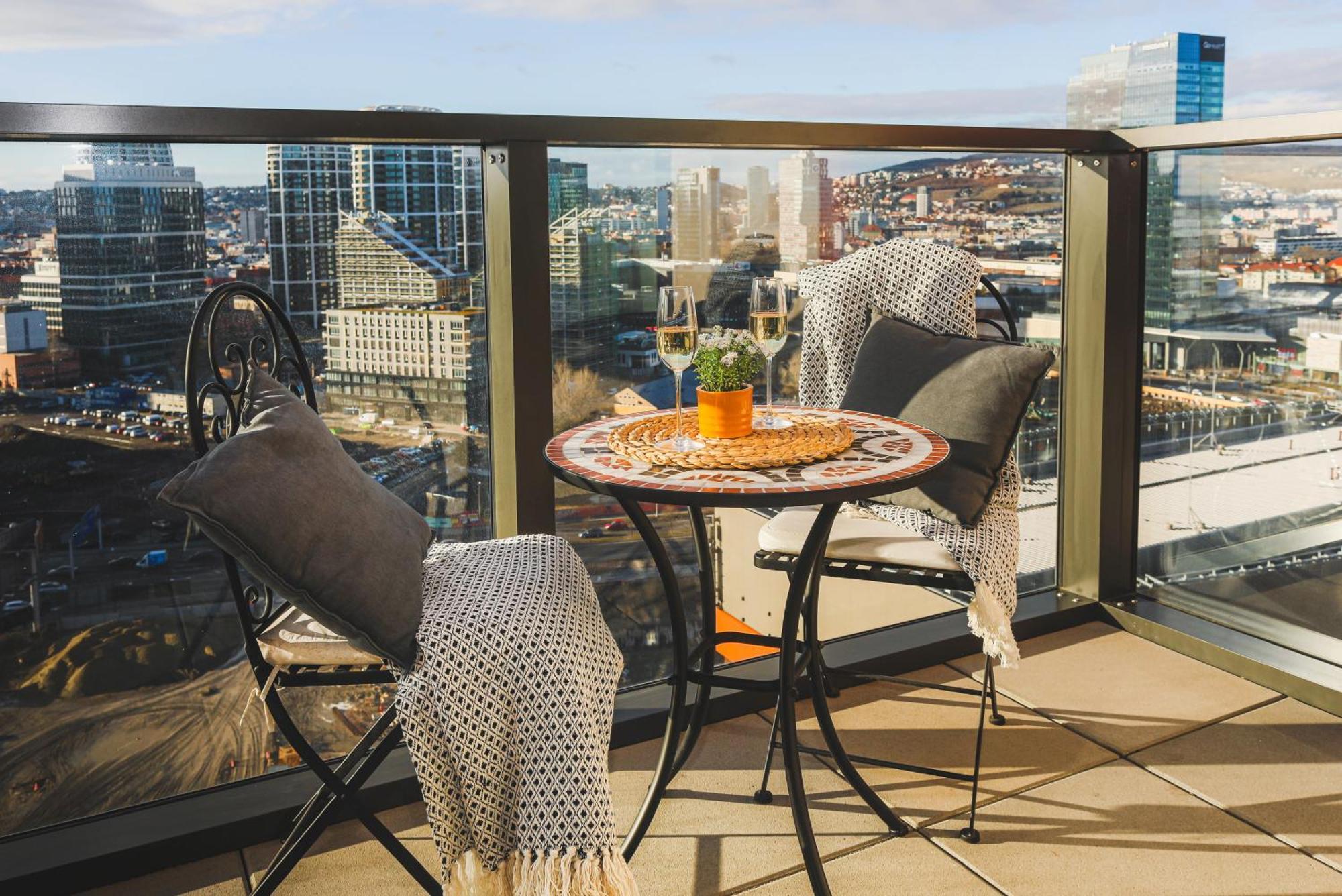 Sag 20Th Floor Klingerka Residence Castle View Free Parking Free Wifi Bratislava Bagian luar foto