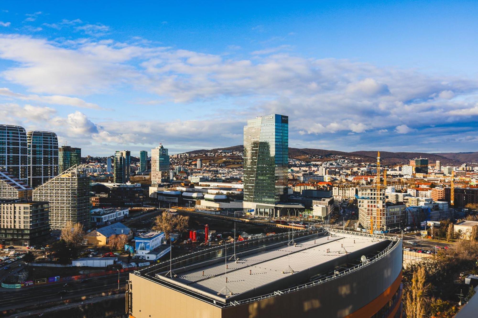 Sag 20Th Floor Klingerka Residence Castle View Free Parking Free Wifi Bratislava Bagian luar foto